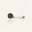 Kép 6/6 - Linea Cali Erica matt bronz / elefántcsont színű porcelán körrozettás kilincsgarnitúra 1296 RB 103 BM