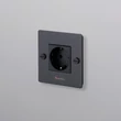 Kép 2/4 - Buster+Punch 1G dugalj, füstös bronz / Schuko Type F / CSC-091983