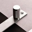 Kép 5/6 - Buster+Punch Cross szatén rozsdamentes acél bútorgomb pár PLATE UK-KP-ST-A