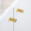 Kép 4/6 - Buster+Punch Linear szatén sárgaréz gombfogantyú pár GFK-05316
