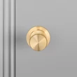 Kép 4/7 - Buster+Punch Linear szatén sárgaréz fix-kétoldalas ajtógomb RDK-051061