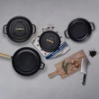 Kép 6/10 - Buster+Punch PAN / ⌀ 28CM / STAUB Cross fekete - sárgaréz serpenyő UKA-064238