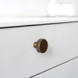 Kép 3/3 - Furnipart Simon antik sárgaréz bútorgomb 241930035-39