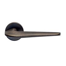 Valli. Supersonic matt bronz körrozettás kilincsgarnitúra H1052 R8 BRONZOP