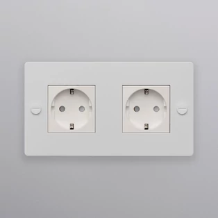 Buster+Punch 2G dugalj, fehér / Schuko Type F / CSC-141984