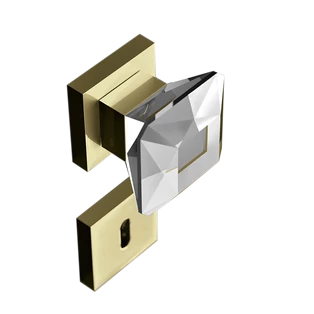 Víztiszta üveg / polírozott sárgaréz