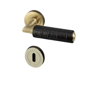 Sötétbarna bőr / Fényes sárgaréz