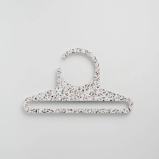 StudioFont Plan vállfa