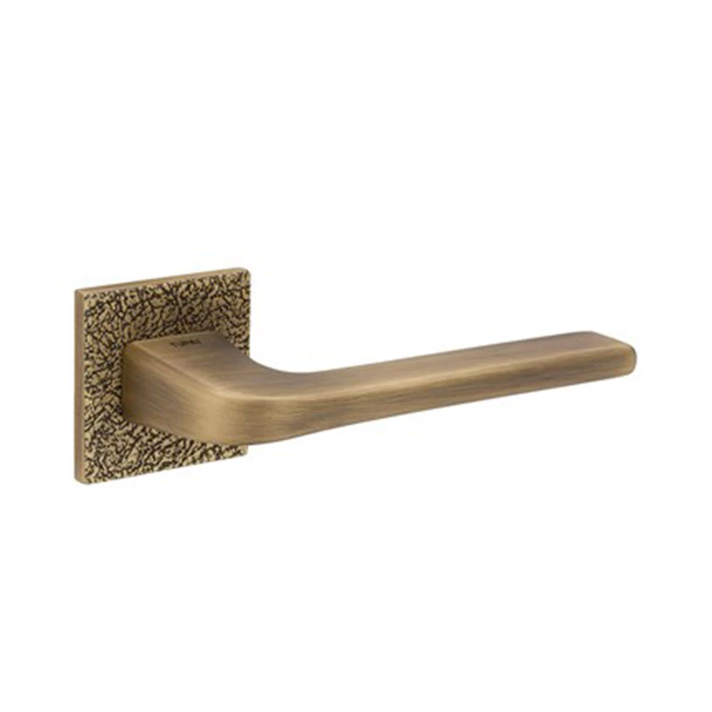 Tupai Dara 5SQ Texture (bőr motívummal) matt bronz lapos négyzetrozettás kilincsgarnitúra T3