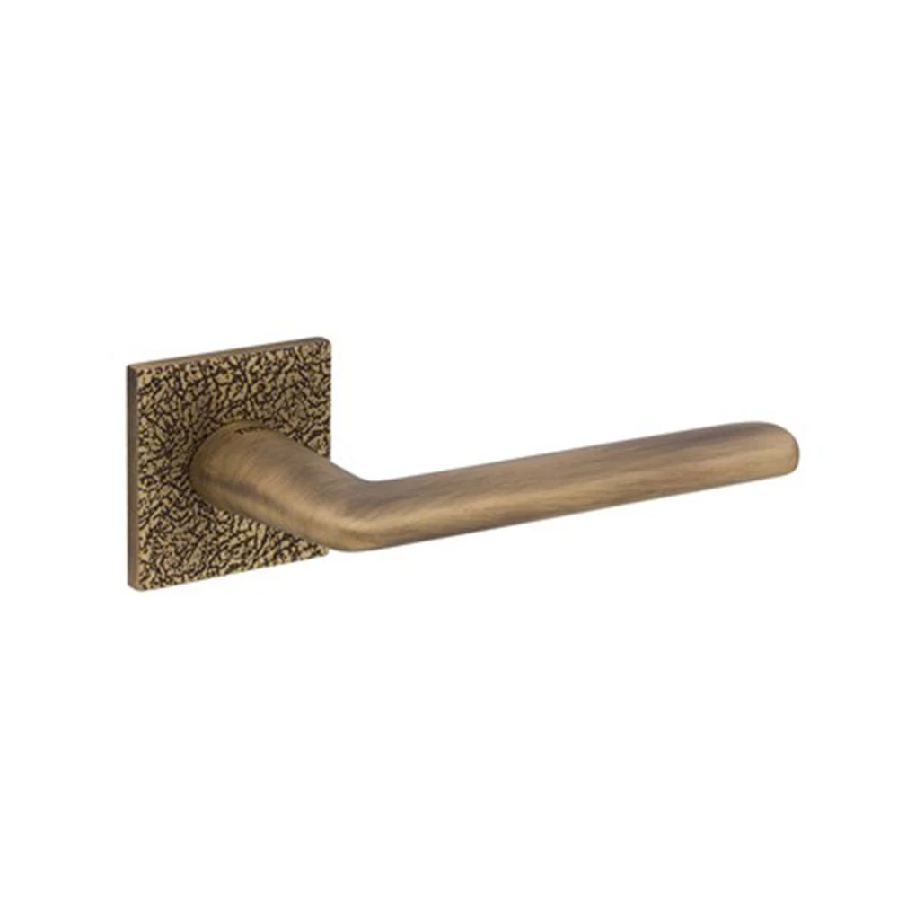 Tupai Eliptica 5SQ Texture (bőr motívummal) matt bronz lapos négyzetrozettás kilincsgarnitúra T3