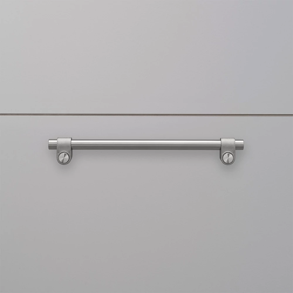 Buster+Punch Cast PULL BAR szatén rozsdamentes acél 300 mm medium bútorfogantyú UPB-072113