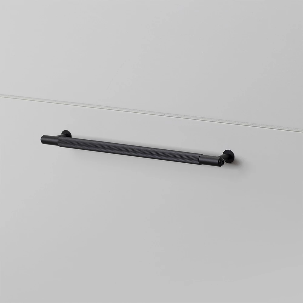 Buster+Punch Linear PULL BAR fekete 250 mm medium bútorfogantyú GPB-02293
