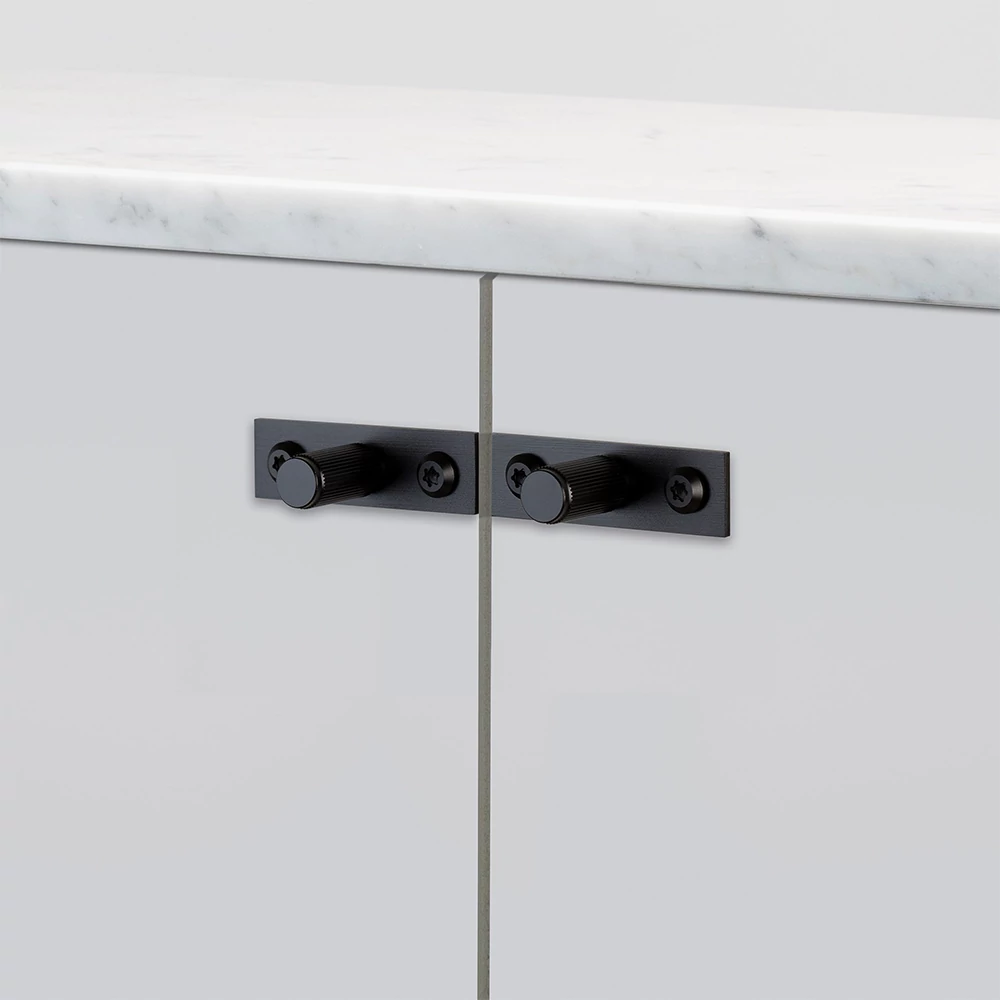 Buster+Punch Linear fekete bútorgomb pár PLATE GFK-02323