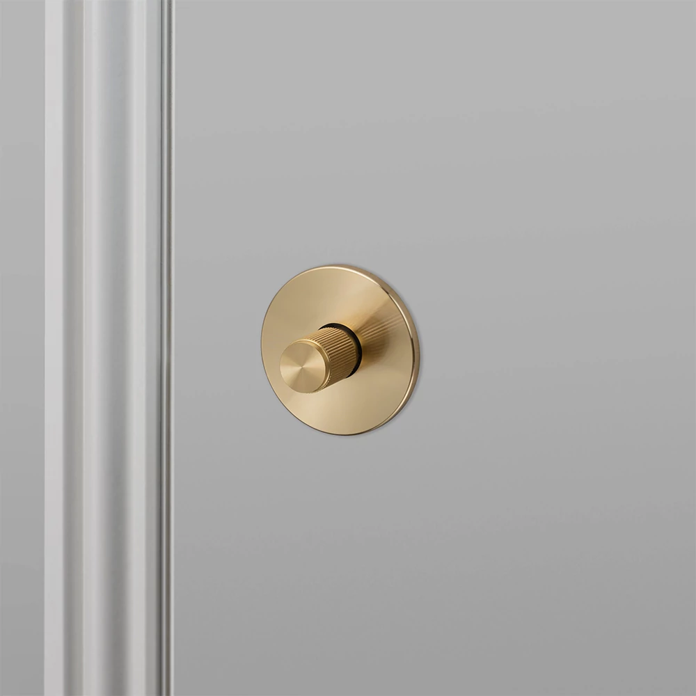 Buster+Punch Linear szatén sárgaréz WC kör alakú alsórozetta RLL-051077