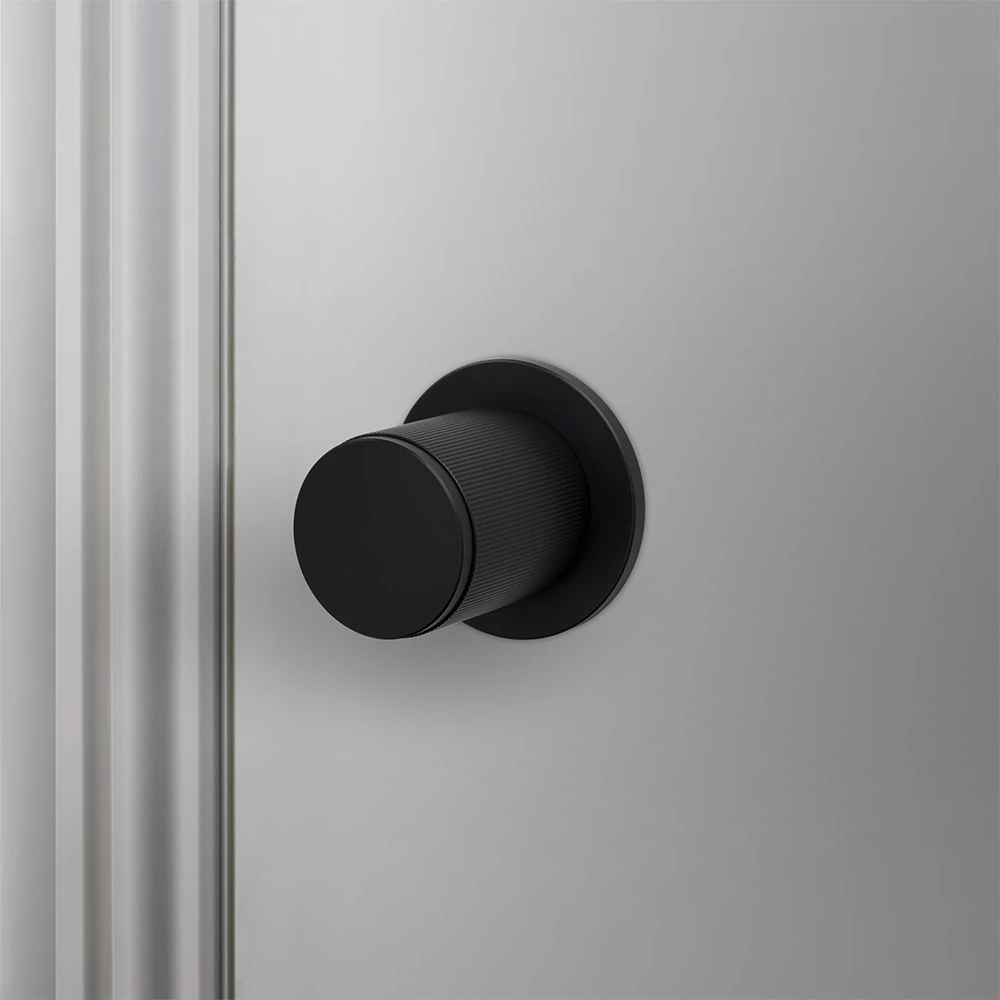 Buster+Punch Linear fekete ajtógomb RDK-481052