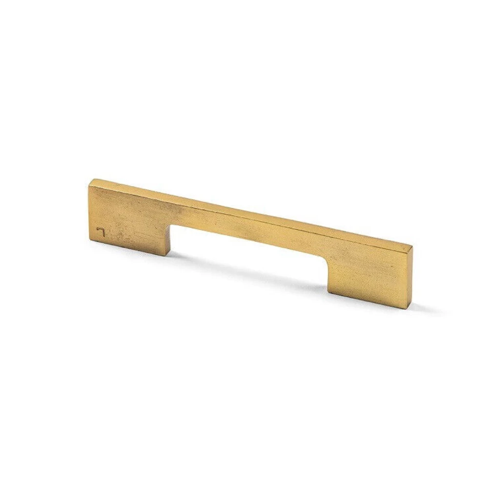 Jolie Symm 173 mm antik arany bútorfogantyú J-0705-GA