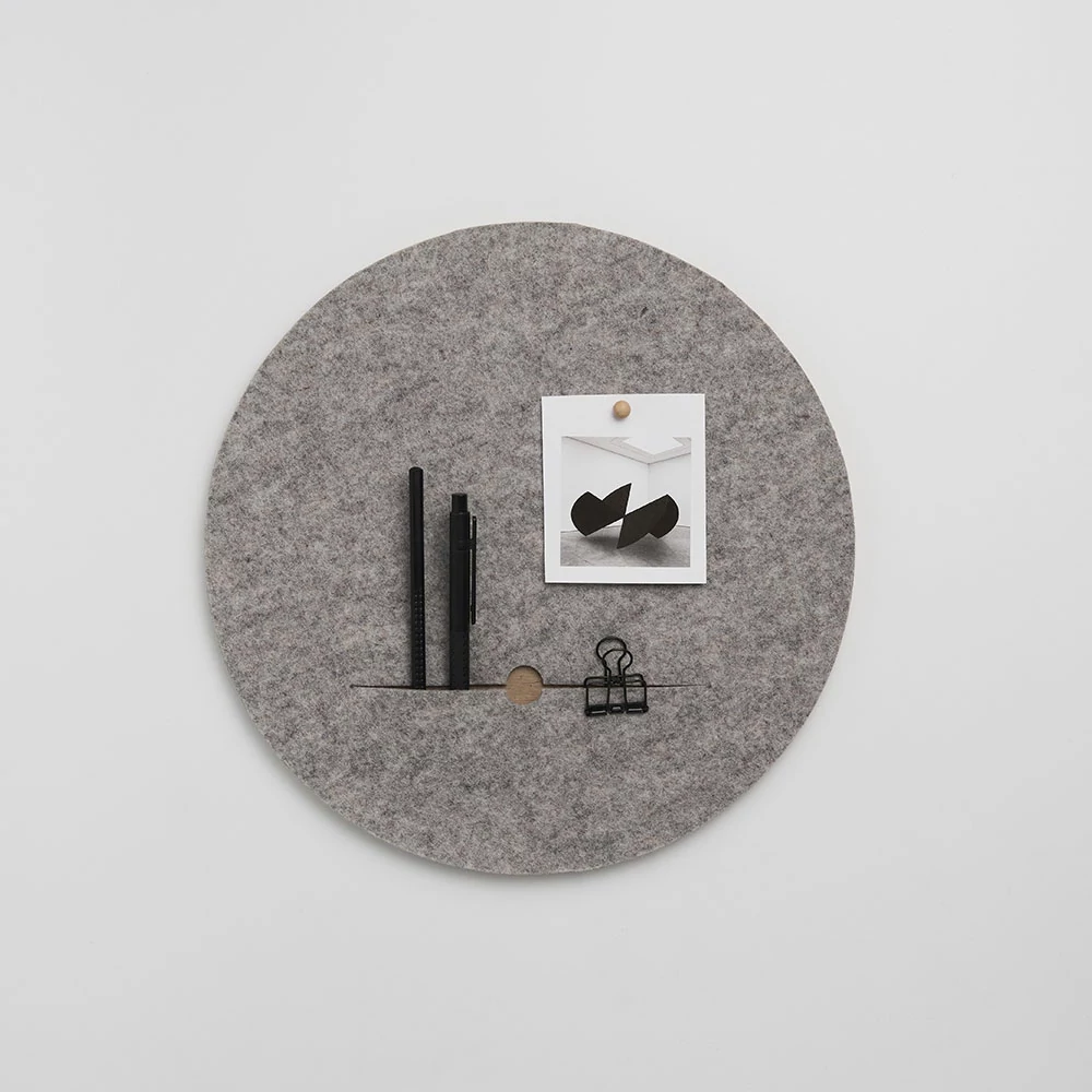 Studio Font PIN ROUND tűzhető tábla
