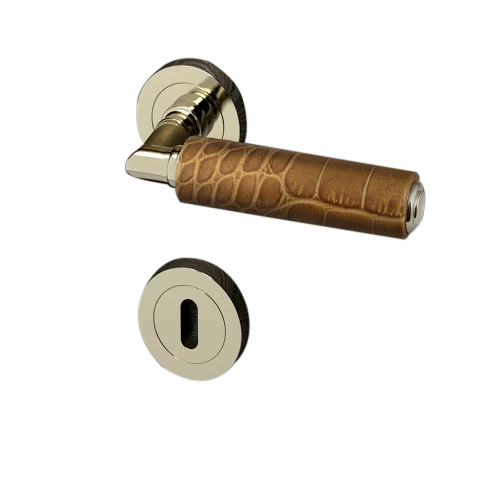 Glass Design KIKKA Leather karamell bőr / fényes sárgaréz körrozettás kilincsgarnitúra KIKKLCRF1OP2