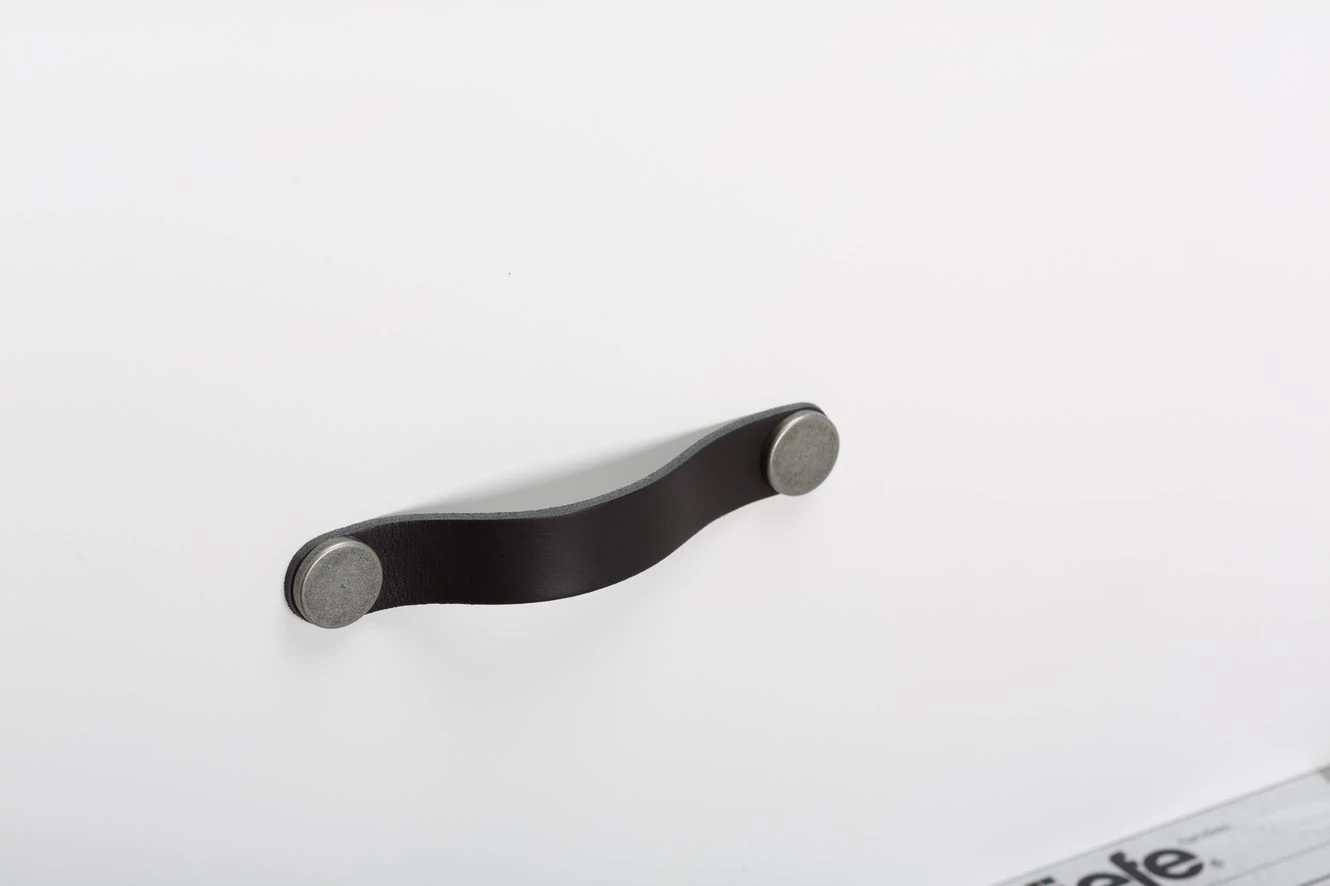 Viefe FLEXA fogantyú 128 mm, bőr-fém, fekete bőr + ónszürke