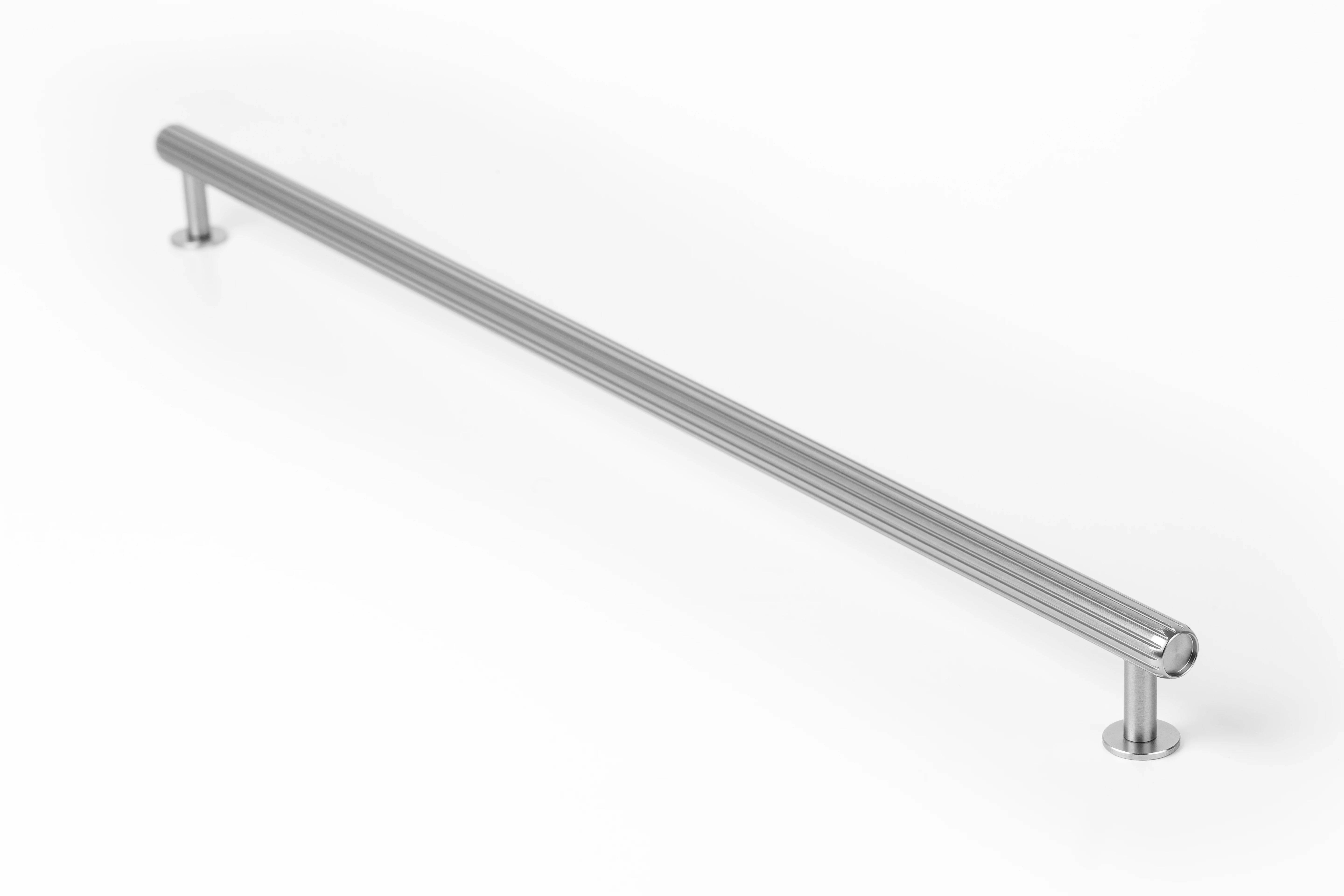Viefe RILLE fogantyú 992 mm, alumínium, szálcsiszolt (inox hatású)